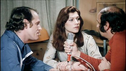 Một cô bé phim sec nhat ky vang anh 2007 mơ mộng muốn đụ một cô giáo trẻ được mẹ đẻ thuê