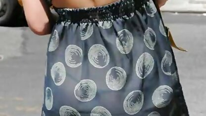 Tanya từ Orenburg quyết định hút một thành viên của bạn mình trong chuyến phim sec hoàng thuy linh tàu trên đường đến nhà