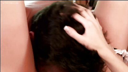 Blond Verka đã đụ trước cửa nhà với một người hàng xóm không trung thành, người đã mua bia cho cô ấy vì phim sec nhat ky vang anh cơn say