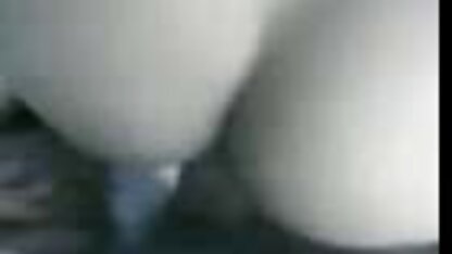 Gala với lớn vắt sữa thủ dâm một người ngồi như một bố già và phim sec vang anh ngu ngốc bangs khiêu dâm