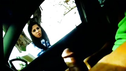 Cô trưởng thành và có một mối quan hệ với một người làm vườn từ một ngôi nhà nhỏ xem phim sec nhat ky vang anh lân cận trong nước