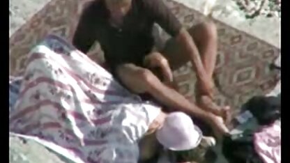 Bệnh viện bỏ hoang với y tá thây ma khỏa thân nhat ki vang anh sec và một khách du lịch bị lạc