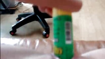 Gã Ấn Độ đặt vợ lên chân với phimsec vanganh âm đạo và dùng móng tay chưa cắt vào âm đạo đến tận gót chân