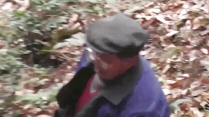 Một tình huống khó xử đã xảy ra khi cô gái đi học về và tìm sem sec vang anh thấy bạn trai cùng mẹ