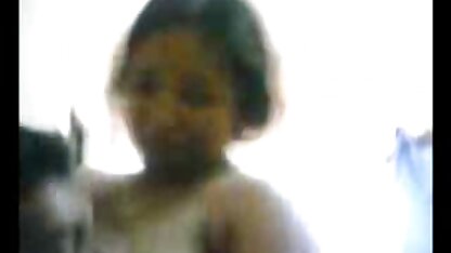 Giám đốc công ty lừa dối vợ của con trai trong văn phòng của mình và cô ấy không ngại để cho mình được cảm nhận về sec hoàng thùy linh âm hộ của mình