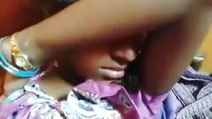 Bà già không phải là người sec vanganh đầu tiên tươi mát bú cặc với đôi môi nhăn nheo