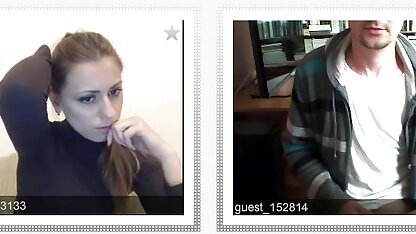 Varya người Uzbekistan say rượu trong phòng chung và trên bệ cửa sổ có một chiếc điện thoại có camera phim sec hoang thi linh đang hoạt động