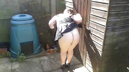 Mary Tôi đã đánh mất bạn vào tay một người bạn và bây giờ bạn phải dang rộng đôi chân của mình trước mặt anh ta nếu không pim xec vang anh chúng ta sẽ mất rất nhiều tiền