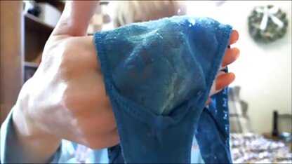 Ngồi chồm hỗm dương vật, dùng tay fim sec hoang thuy linh banh rộng mông và đẩy nốt gai vào hậu môn