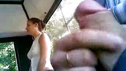 Cô giáo nắm lấy tay con mọt sách và bắt đầu thủ phim sec hoàng thùy linh dâm âm hộ, sau đó cậu bé và hoàn