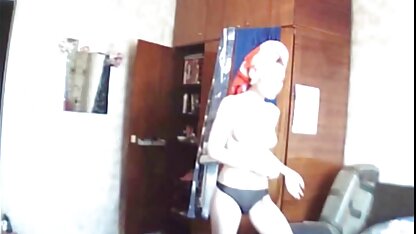 Kích thích phimsec hoang thuy linh vòi nước của hubby với âm hộ và tay bằng cách đưa ngón giữa vào đít