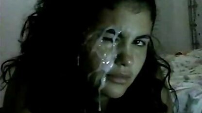 Con trai / phim sec vang người phụ nữ lai Fucks cô ấy lỗ cứng với một cơ quan cao su