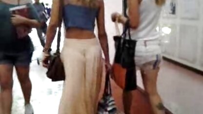 Người đàn ông hói đầu lý tưởng phin sec vang anh vào hậu môn hẹp với dương vật dày của mình