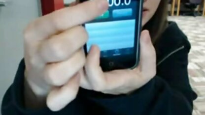 Curly wench đứng ung thư trước mặt anh trai và cởi quần lót ra khỏi âm phin sec hoang thuy linh hộ, bắt đầu mơn trớn cái khe hồng