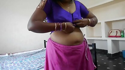 Trong khi chết tiệt một người bạn, con chó cái liếm cô xem phim sec nhat ky vang anh ấy ngực