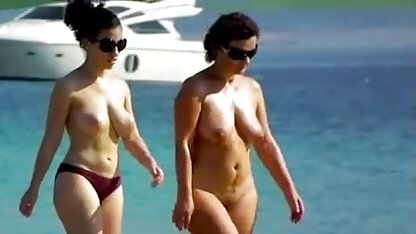 Ăn một con nghiện đen với cái đầu đỏ, quỳ anh sec hoang thuy linh gối trước mặt nam giới và dám nhìn vào mắt anh ta khi đang thổi kèn