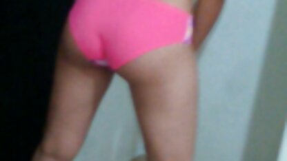 Người quản lý xô một nhân viên phạm tội nhanh chóng khi đứng trên cầu pim sec vang anh thang vì đau đớn bị sa thải