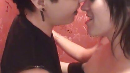 Các bạn phim sec vang a nhỏ cùng lớp khám phá thế giới thân mật lần đầu tiên bị nhốt trong phòng cùng nhau