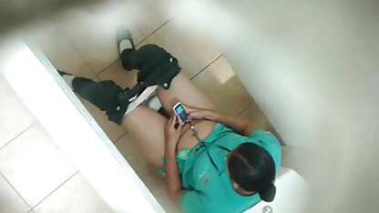 Hot Amazon xoa đũng quần của cô ấy trên một cái cột mà trên xem sec vang anh đó cô ấy nhảy doggystyle lên