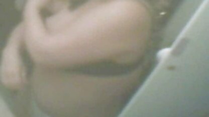 Để bịt miệng một xem phim sec vang anh cô nàng sexy, anh ta đề nghị cô ta bú